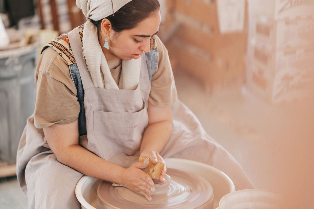 Split Leg Pottery Apron